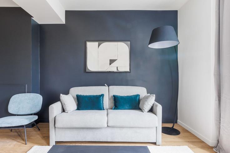 Salle de séjour élégante avec mobilier moderne dans un appartement à Building Rue de Sèvres - checkmyguest - 1583808 à 6th arrondissement, Paris Salle de séjour élégante avec mobilier moderne dans un appartement à Building Rue de Sèvres - checkmyguest - 1583808 à 6th arrondissement, Paris
