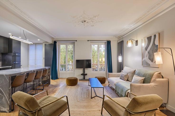 8th arrondissement, Paris에 위치한 Building Boulevard des Batignolles - checkmyguest - 1350439 유닛의 세련된 인테리어가 돋보이는 거실