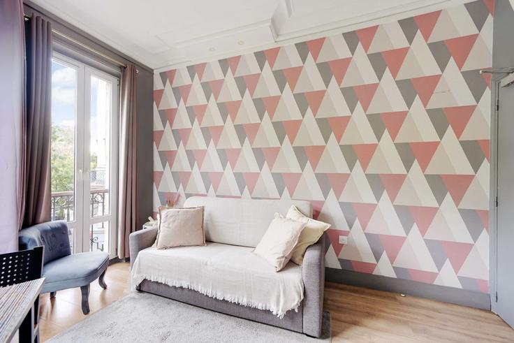 Salle de séjour élégante avec mobilier moderne dans un appartement à Building Boulevard de Magenta - checkmyguest - 1351086 à 10th arrondissement, Paris Salle de séjour élégante avec mobilier moderne dans un appartement à Building Boulevard de Magenta - checkmyguest - 1351086 à 10th arrondissement, Paris