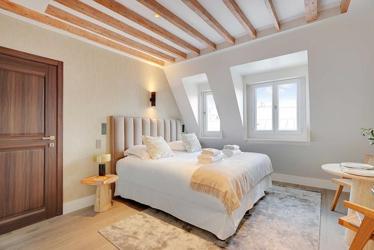 Rue Saint-Honoréにあるのスタジオ・家具付きアパート（1350287P、1st arrondissement、Paris）写真 1枚