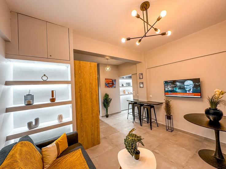 Elegante sala de estar con mobiliario moderno en un apartamento en Building Ipparchou - cielo-homes-greece - 1468522 en Central Athens, Athens Elegante sala de estar con mobiliario moderno en un apartamento en Building Ipparchou - cielo-homes-greece - 1468522 en Central Athens, Athens
