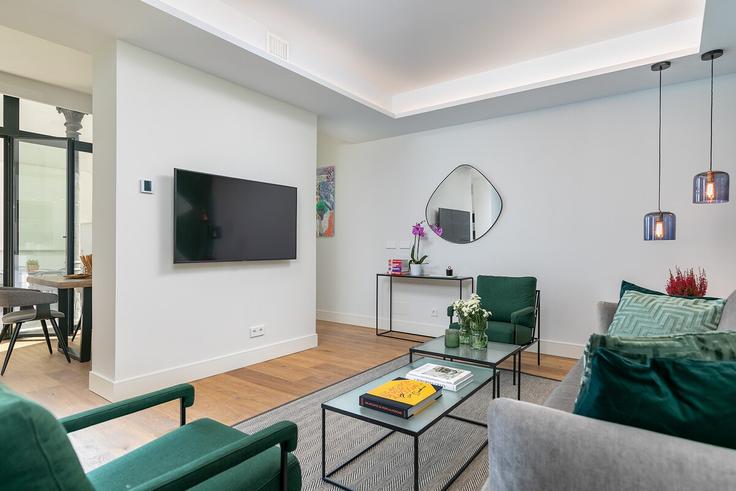 Salamanca, Madrid에 위치한 Building Calle Alcalá - cituspace-sl - 1467762 유닛의 세련된 인테리어가 돋보이는 거실 Salamanca, Madrid에 위치한 Building Calle Alcalá - cituspace-sl - 1467762 유닛의 세련된 인테리어가 돋보이는 거실