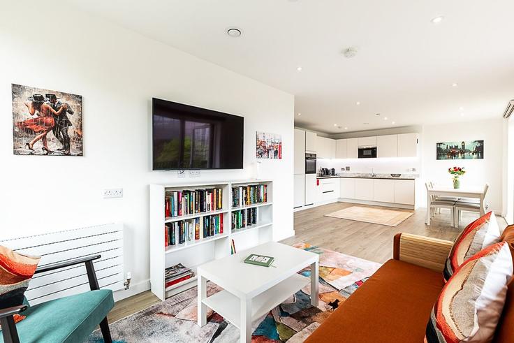 London London Borough of NewhamのBuilding Montford Place - city-relay-rr - 1537578のアパートメントにある、モダンな家具を備えたエレガントなデザインのリビングルーム London London Borough of NewhamのBuilding Montford Place - city-relay-rr - 1537578のアパートメントにある、モダンな家具を備えたエレガントなデザインのリビングルーム