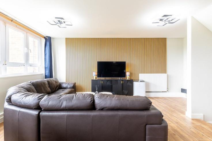 Elegant gestaltetes Wohnzimmer mit moderner Einrichtung in einer Wohnung im Building Semley Place - city-relay-rr - 1574310 in City of Westminster, London