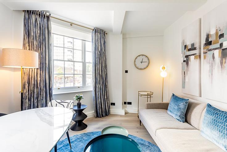 Salle de séjour élégante avec mobilier moderne dans un appartement à Building Edgware Road - city-relay-rr - 1537602 à City of Westminster, London Salle de séjour élégante avec mobilier moderne dans un appartement à Building Edgware Road - city-relay-rr - 1537602 à City of Westminster, London