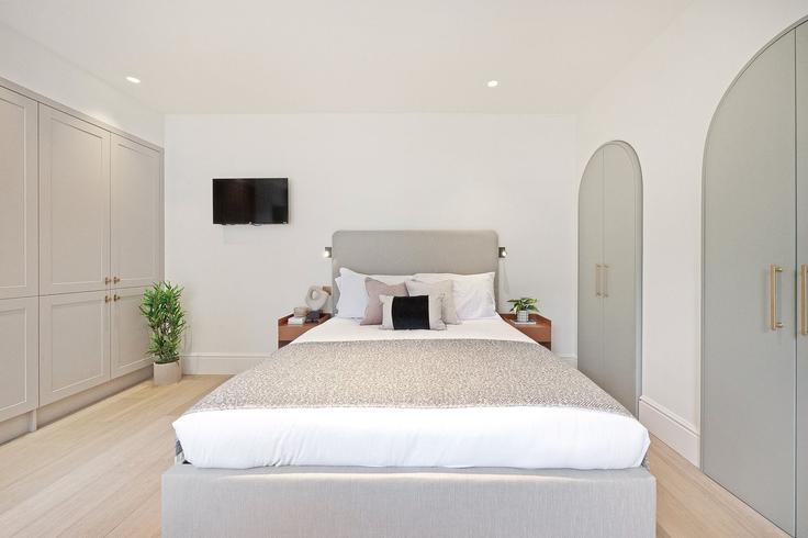 Flat 4 Flat 4, 39 Bramham Gardens, London SW5 0JE Londonにある1件の寝室・家具付きアパート（1594028P、Royal Borough of Kensington and Chelsea、London）写真 1枚