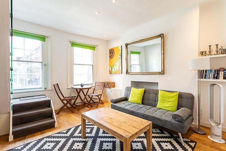 Elegantly designed living room with modern furnishings in an apartment at Building Leo Yard - city-relay-rr - 1494828 in London Borough of Islington, London