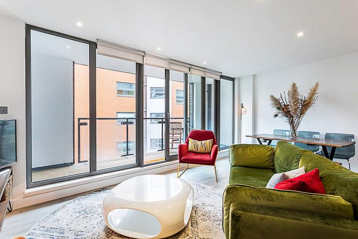 Elegantly designed living room with modern furnishings in an apartment at Building Tanner Street - city-relay-rr - 1494849 in London Borough of Southwark, London