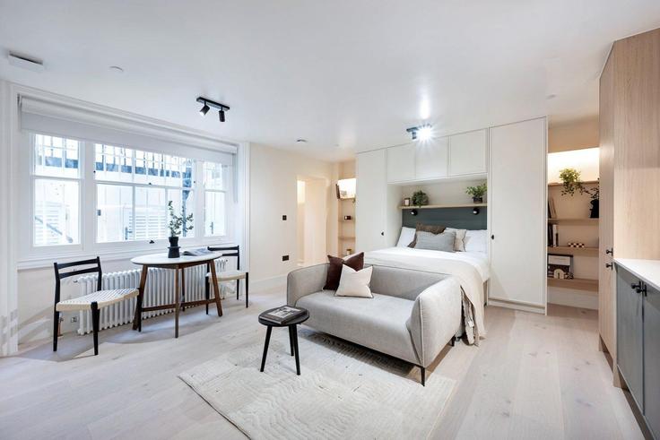Salle de séjour élégante avec mobilier moderne dans un appartement à Building Kensington Gardens Square - city-relay-rr - 1510473 à City of Westminster, London
