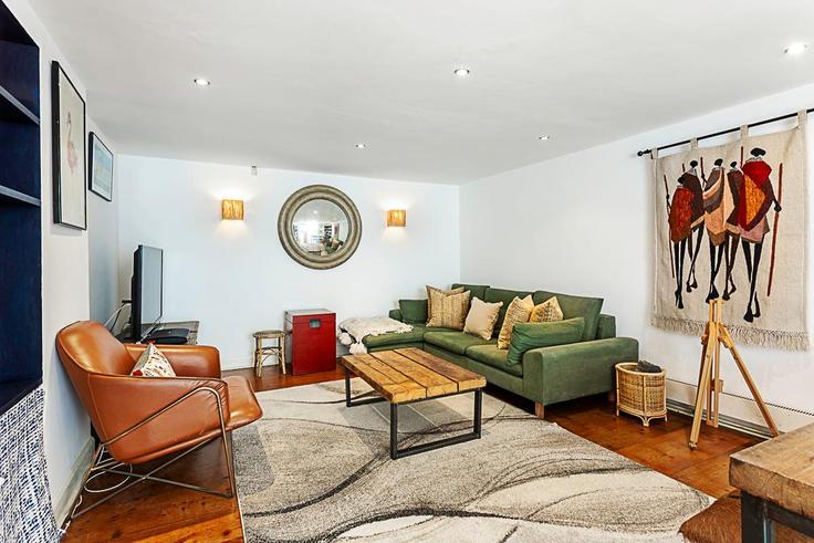 Royal Borough of Kensington and Chelsea, London에 위치한 Building Palace Garden Mews - city-relay-rr - 1501798 유닛의 세련된 인테리어가 돋보이는 거실