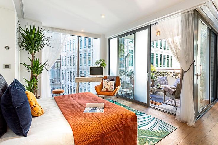 Saint Giles High Street 1237123P, City of Westminster, London에 위치한 1베드룸 풀퍼니시드 유닛, 사진 1