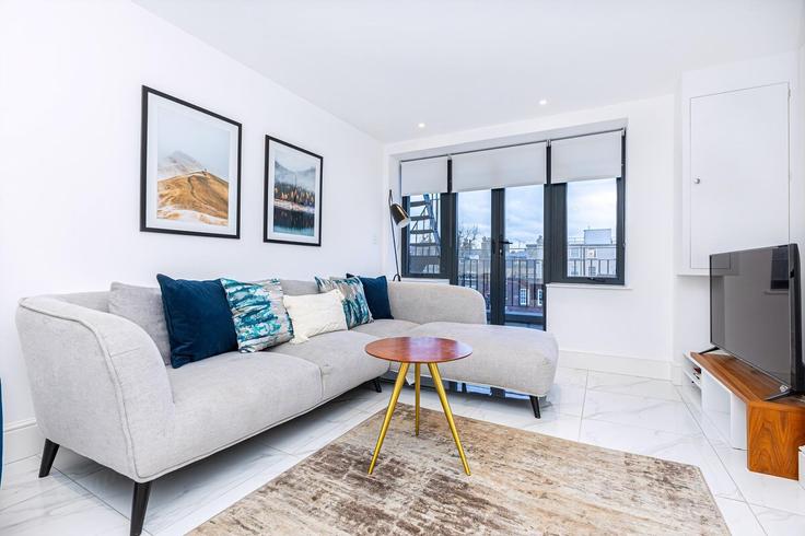 Sala de estar elegantemente projetada com móveis modernos em um apartamento no Building Harley Street - city-relay - 1237197 - LON em City of Westminster, London