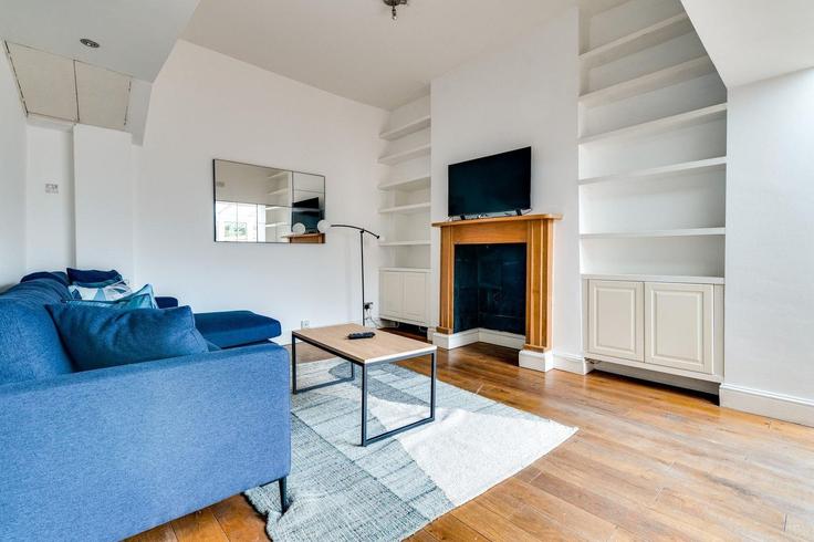 London Borough of Camden, London에 위치한 Building Chetwynd Road - city-relay - 1237119 - LON 아파트의 세련된 인테리어가 돋보이는 거실
