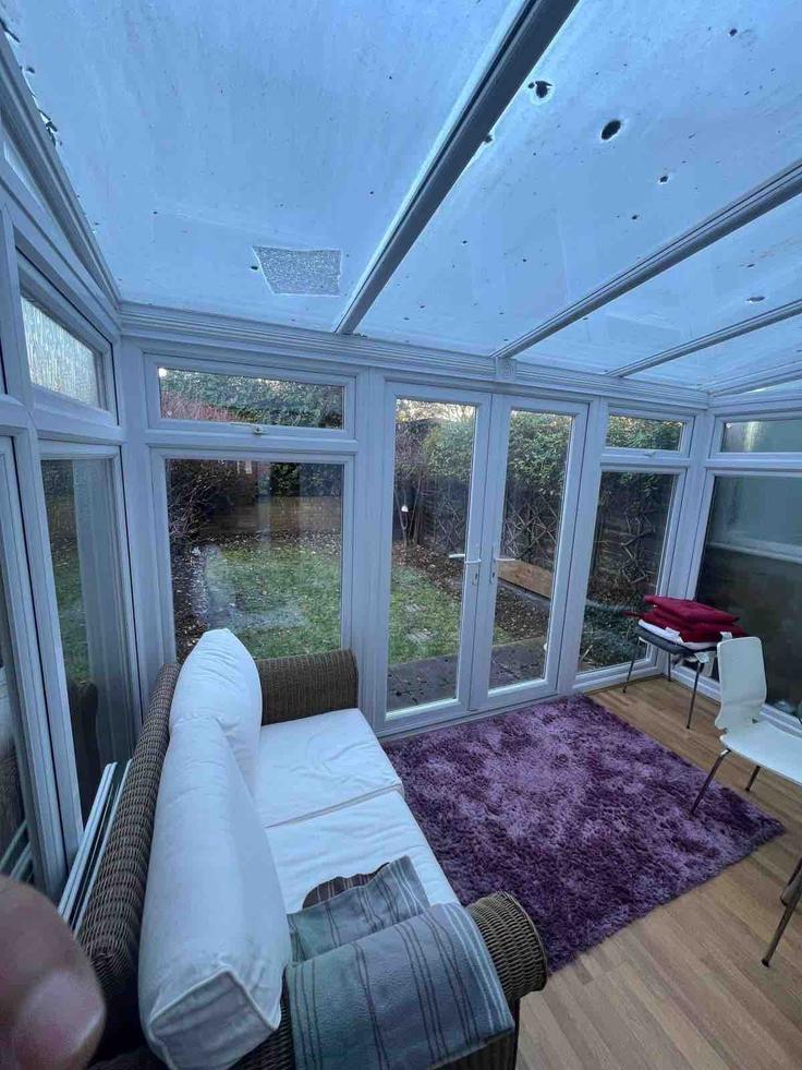 Elegante sala de estar con mobiliario moderno en un apartamento en Building Mount Grove - citygate-homes - 1490172 en London Borough of Barnet, Edgware Elegante sala de estar con mobiliario moderno en un apartamento en Building Mount Grove - citygate-homes - 1490172 en London Borough of Barnet, Edgware