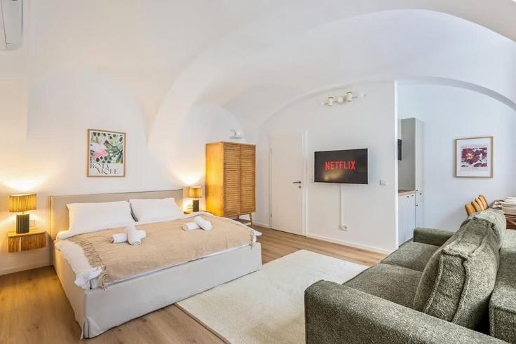 Vienna ViennaのBuilding Dürergasse - cityswap - 1356885のアパートメントにある、モダンな家具を備えたエレガントなデザインのリビングルーム