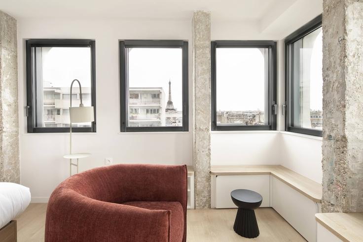 Elegant gestaltetes Wohnzimmer mit moderner Einrichtung in einer Wohnung im Building Rue Cambronne - colonies-1 - 1542042 in 15th arrondissement, Paris Elegant gestaltetes Wohnzimmer mit moderner Einrichtung in einer Wohnung im Building Rue Cambronne - colonies-1 - 1542042 in 15th arrondissement, Paris