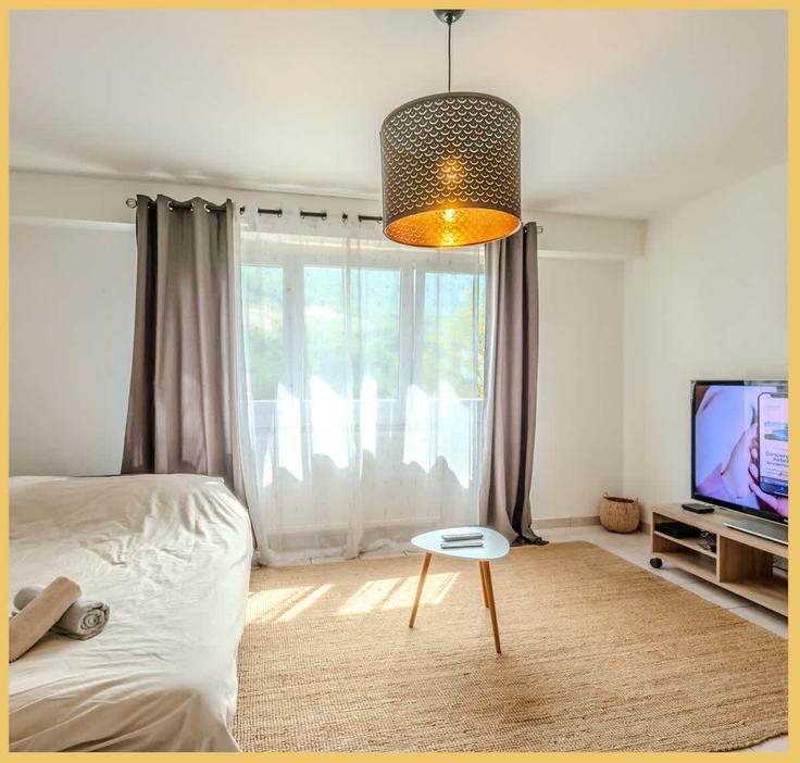 Étrembières, Étrembières에 위치한 Building Impasse Clémence de Genève - conciergerie-leman - 1492170 유닛의 세련된 인테리어가 돋보이는 거실