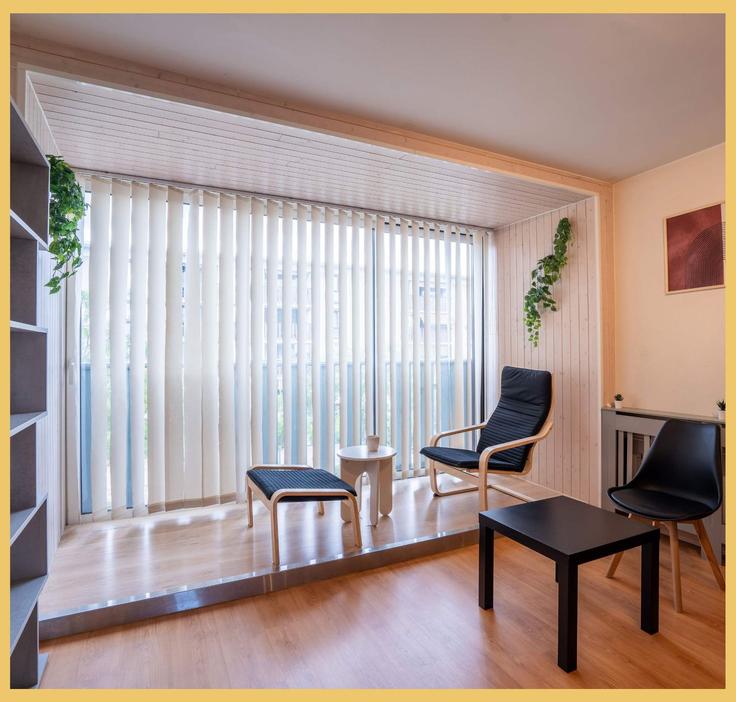 Sala de estar elegantemente projetada com móveis modernos em um apartamento no Building Avenue de Verdun - conciergerie-leman - 1633313 em Annemasse, Annemasse