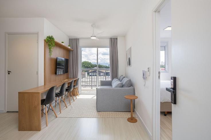 Salle de séjour élégante avec mobilier moderne dans un appartement à Building Alameda dos Pamaris - conviva-stay - 1539205 à Indianópolis, São Paulo Salle de séjour élégante avec mobilier moderne dans un appartement à Building Alameda dos Pamaris - conviva-stay - 1539205 à Indianópolis, São Paulo