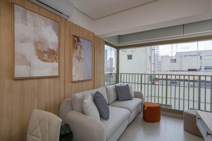 Liberdade, São Paulo에 위치한 Building Rua Pedroso - conviva-stay - 1539180 유닛의 세련된 인테리어가 돋보이는 거실 Liberdade, São Paulo에 위치한 Building Rua Pedroso - conviva-stay - 1539180 유닛의 세련된 인테리어가 돋보이는 거실
