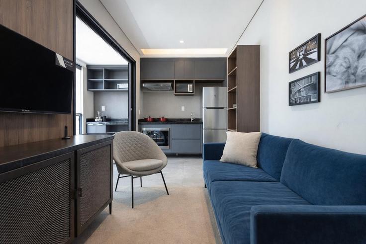 São Paulo PinheirosのBuilding Rua Artur de Azevedo - conviva-stay - 1539177のアパートメントにある、モダンな家具を備えたエレガントなデザインのリビングルーム São Paulo PinheirosのBuilding Rua Artur de Azevedo - conviva-stay - 1539177のアパートメントにある、モダンな家具を備えたエレガントなデザインのリビングルーム
