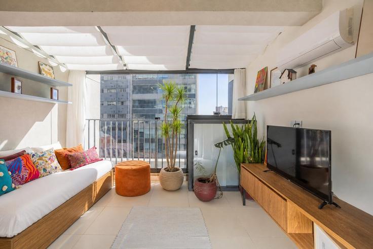 Building Rua Girassol - conviva-stay - 1539208 adresindeki bir dairede modern mobilyalarla zarif bir şekilde tasarlanmış oturma odası Sumarezinho, São Paulo