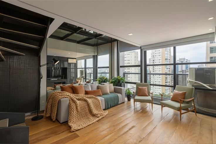 Salle de séjour élégante avec mobilier moderne dans un appartement à Building Rua Doutor Guilherme Bannitz - conviva-stay - 1539163 à Vila Nova Conceição, São Paulo