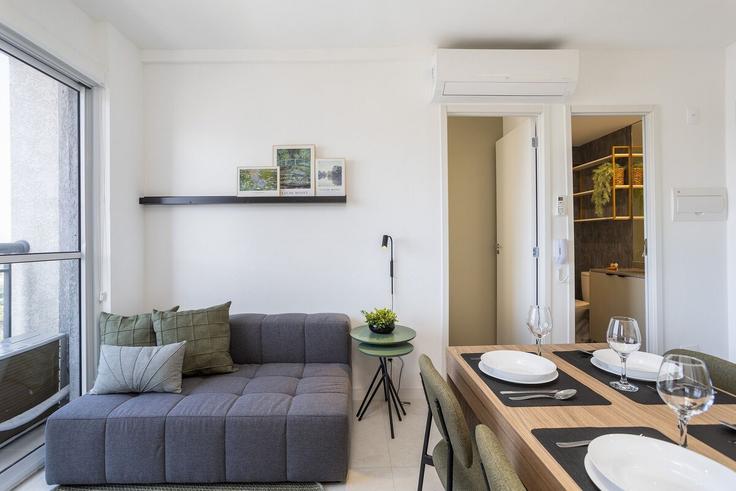 Salle de séjour élégante avec mobilier moderne dans un appartement à Building Avenida dos Imarés - conviva-stay - 1539195 à Indianópolis, São Paulo Salle de séjour élégante avec mobilier moderne dans un appartement à Building Avenida dos Imarés - conviva-stay - 1539195 à Indianópolis, São Paulo