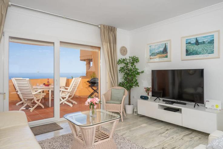 Sitio de Calahonda, Sitio de Calahonda에 위치한 Building Calle Don José de Orbaneja - costarentals - 1341793 아파트의 세련된 인테리어가 돋보이는 거실 Sitio de Calahonda, Sitio de Calahonda에 위치한 Building Calle Don José de Orbaneja - costarentals - 1341793 아파트의 세련된 인테리어가 돋보이는 거실