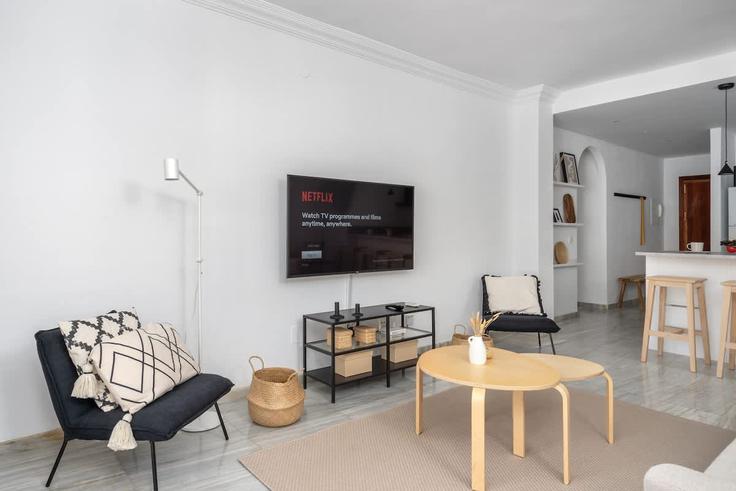 Salle de séjour élégante avec mobilier moderne dans un appartement à Building Avenida Antonio Machado - costarentals - 1341812 à Benalmádena, Benalmádena