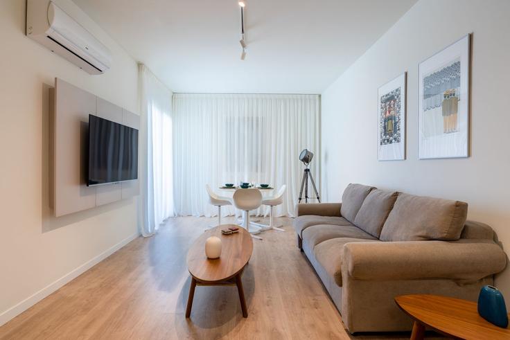 Nicosia, Nicosia에 위치한 Building Klimentos 41-43 - cosy-spot - 1638740 유닛의 세련된 인테리어가 돋보이는 거실