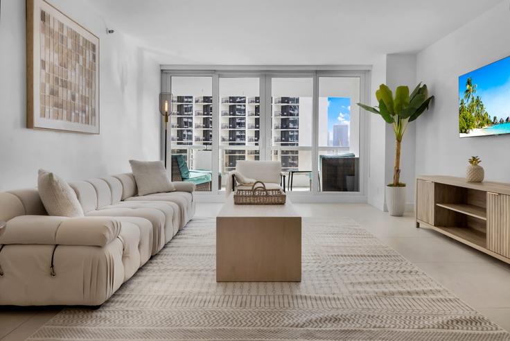 3 chambre appartement meublé à North Bayshore Drive 1054118P , Miami, Miami, photo 1 3 chambre appartement meublé à North Bayshore Drive 1054118P , Miami, Miami, photo 1