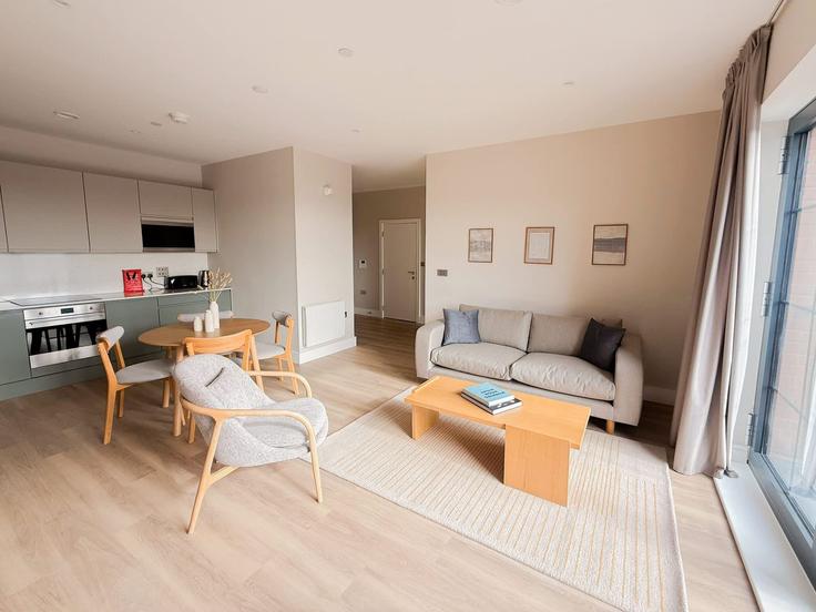 Building Hurst Street - cozygroup - 1637121 adresindeki bir dairede modern mobilyalarla zarif bir şekilde tasarlanmış oturma odası Birmingham District, Birmingham