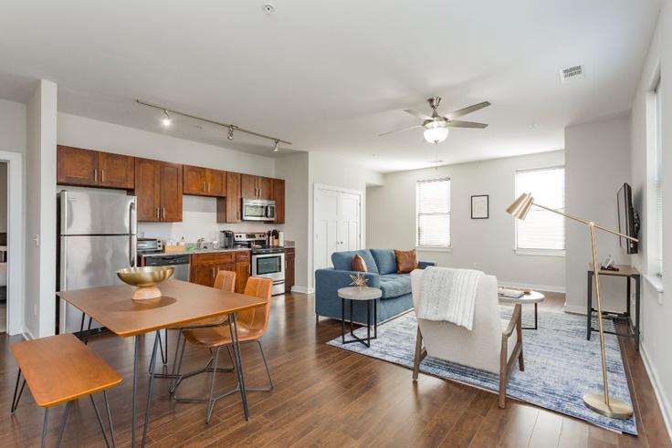 18th Avenue Southにある2件の寝室・家具付きアパート(1014398P、Nashville、Nashville)写真 1枚 18th Avenue Southにある2件の寝室・家具付きアパート(1014398P、Nashville、Nashville)写真 1枚