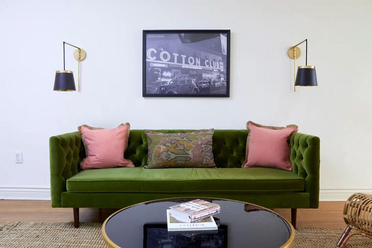 Elegant gestaltetes Wohnzimmer mit moderner Einrichtung in einer Wohnung im Building North Rampart Street - cozysuites-guesty - 1272339 - USA in New Orleans, New Orleans