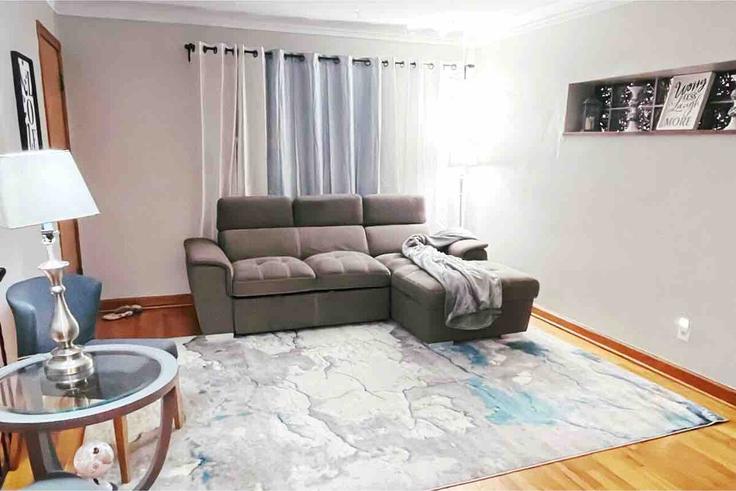 St. Louis, St. Louis에 위치한 Building Sunshine Drive - credence-corporate-property-management - 1490320 유닛의 세련된 인테리어가 돋보이는 거실