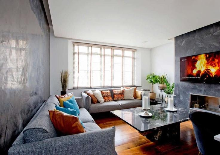Elegantly designed living room with modern furnishings in an apartment at Building Pont Street - cur8residences - 1018333 in Royal Borough of Kensington and Chelsea, London Elegantly designed living room with modern furnishings in an apartment at Building Pont Street - cur8residences - 1018333 in Royal Borough of Kensington and Chelsea, London