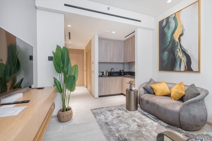 Al Barsha South Fourth, Dubai에 위치한 Building Street 11 - czechin-holiday-homes - 1505596 유닛의 세련된 인테리어가 돋보이는 거실 Al Barsha South Fourth, Dubai에 위치한 Building Street 11 - czechin-holiday-homes - 1505596 유닛의 세련된 인테리어가 돋보이는 거실