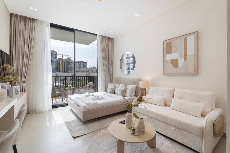 Elegant gestaltetes Wohnzimmer mit moderner Einrichtung in einer Wohnung im Building Street 3 - czechin-holiday-homes - 1505636 in Al Barsha South Fourth, Dubai Elegant gestaltetes Wohnzimmer mit moderner Einrichtung in einer Wohnung im Building Street 3 - czechin-holiday-homes - 1505636 in Al Barsha South Fourth, Dubai