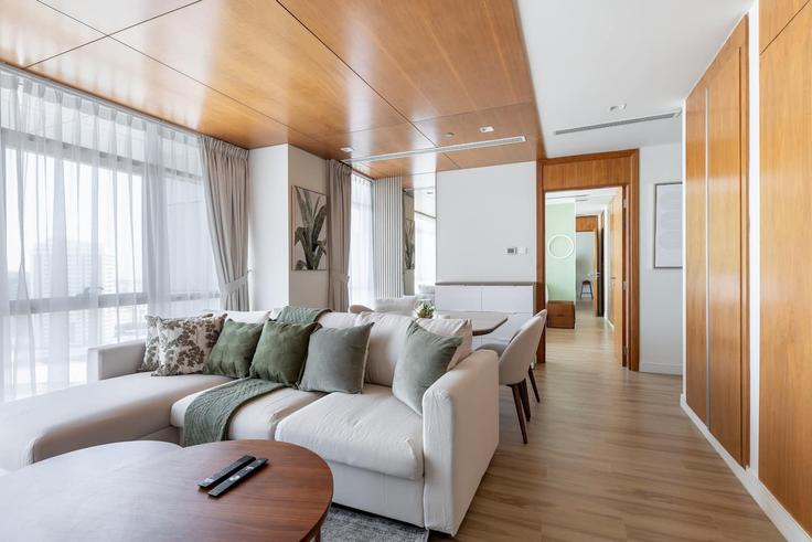 Salle de séjour élégante avec mobilier moderne dans un appartement à Building Tariaq Bedon Esm - daify - 1520992 à Dubai, Dubai Salle de séjour élégante avec mobilier moderne dans un appartement à Building Tariaq Bedon Esm - daify - 1520992 à Dubai, Dubai