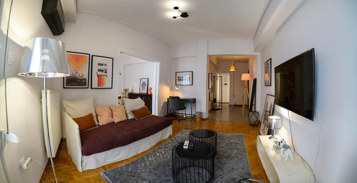 South Athens, Athens에 위치한 Building Leoforos Andrea Siggrou - district - 1237458 - ATH 아파트의 세련된 인테리어가 돋보이는 거실