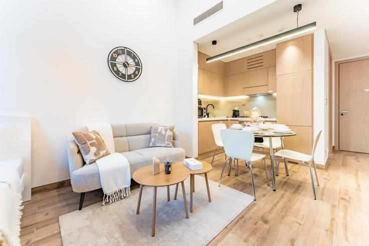 Dubai Jumeirah Village의 Tariaq Bedon Esm (1239152P)에 위치한 스튜디오 풀퍼니시드 아파트 – 사진 1장 Dubai Jumeirah Village의 Tariaq Bedon Esm (1239152P)에 위치한 스튜디오 풀퍼니시드 아파트 – 사진 1장
