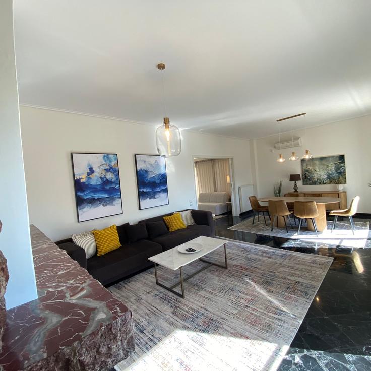 Building Likourgou - dream-stays - 1501173 adresindeki bir dairede modern mobilyalarla zarif bir şekilde tasarlanmış oturma odası South Athens, Athens