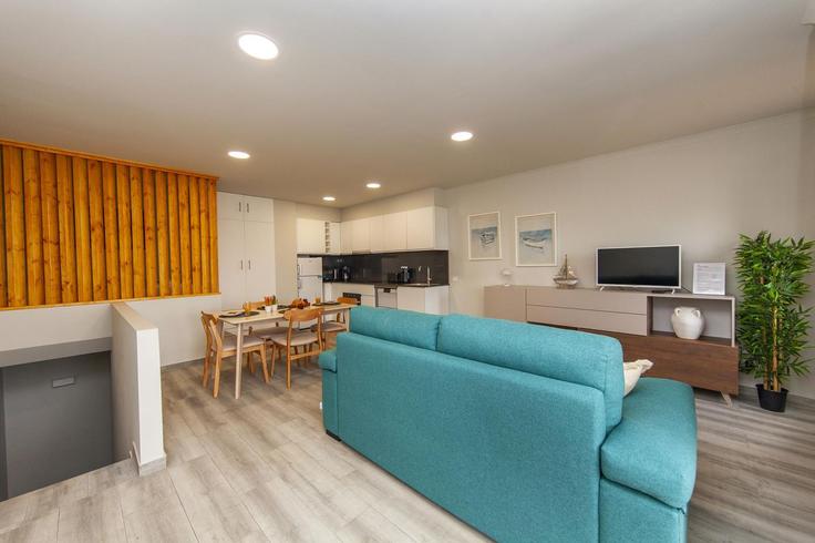 Salle de séjour élégante avec mobilier moderne dans un appartement à Building Rua das Margaridas - dreamalgarve-mediacao-imobiliria-lda - 1384155 à São Gonçalo de Lagos, Lagos Salle de séjour élégante avec mobilier moderne dans un appartement à Building Rua das Margaridas - dreamalgarve-mediacao-imobiliria-lda - 1384155 à São Gonçalo de Lagos, Lagos