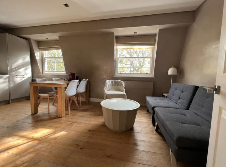 City of Westminster, London 소재 Building Sussex Gardens - duo-collective - 1373113 유닛에 마련된, 현대적인 가구로 꾸며진 우아한 디자인의 거실