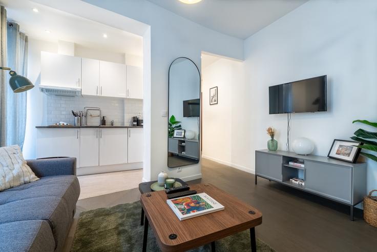 Building Rue Cardinet - easybnb - 1341027 adresindeki bir dairede modern mobilyalarla zarif bir şekilde tasarlanmış oturma odası 17th arrondissement, Paris Building Rue Cardinet - easybnb - 1341027 adresindeki bir dairede modern mobilyalarla zarif bir şekilde tasarlanmış oturma odası 17th arrondissement, Paris