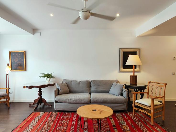 Salle de séjour élégante avec mobilier moderne dans un appartement à Building Avinguda de Sarrià - easyflat - 1251716 - BCN à Eixample, Barcelona Salle de séjour élégante avec mobilier moderne dans un appartement à Building Avinguda de Sarrià - easyflat - 1251716 - BCN à Eixample, Barcelona