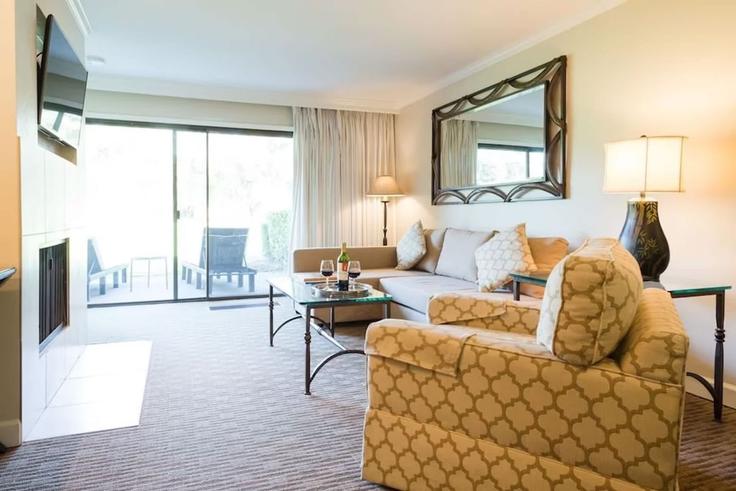 Silverado Resort, Silverado Resort에 위치한 Building Cottage Drive - einstein-horizon-rentals - 1436432 유닛의 세련된 인테리어가 돋보이는 거실