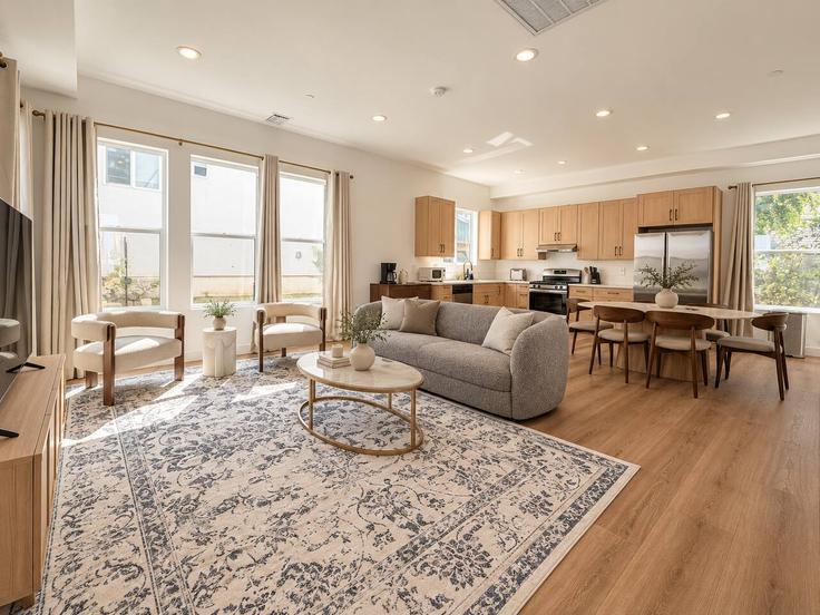 Salle de séjour élégante avec mobilier moderne dans un appartement à Building 1218 West Newmark Avenue - emm-core-one-llc - 1695515 à Monterey Park, Monterey Park