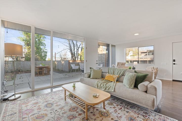 SeattleSeattle의 Linden Avenue North(1264559P)에 위치한 1베드룸 풀퍼니시드 아파트 - 사진1 SeattleSeattle의 Linden Avenue North(1264559P)에 위치한 1베드룸 풀퍼니시드 아파트 - 사진1